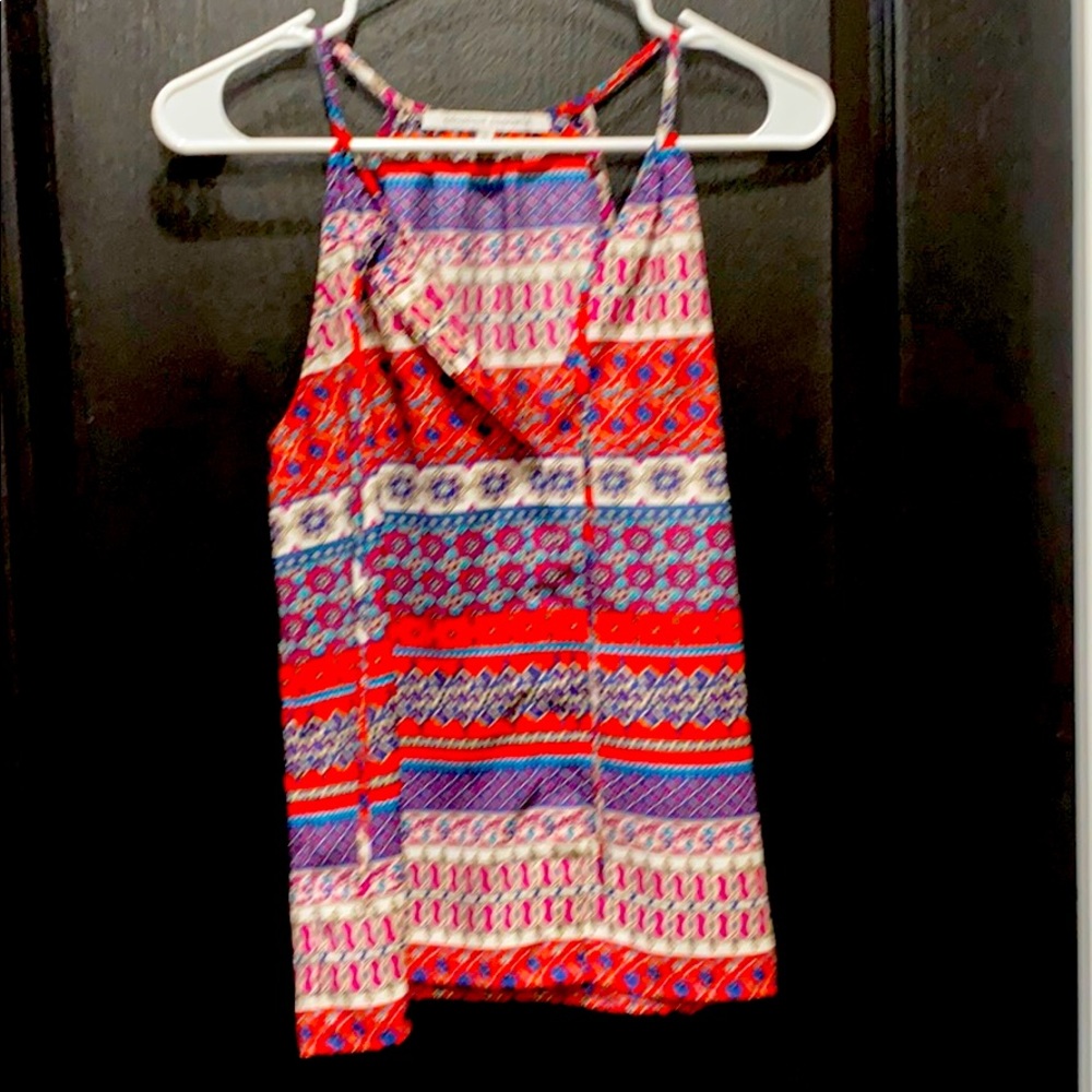 Multi-color tank